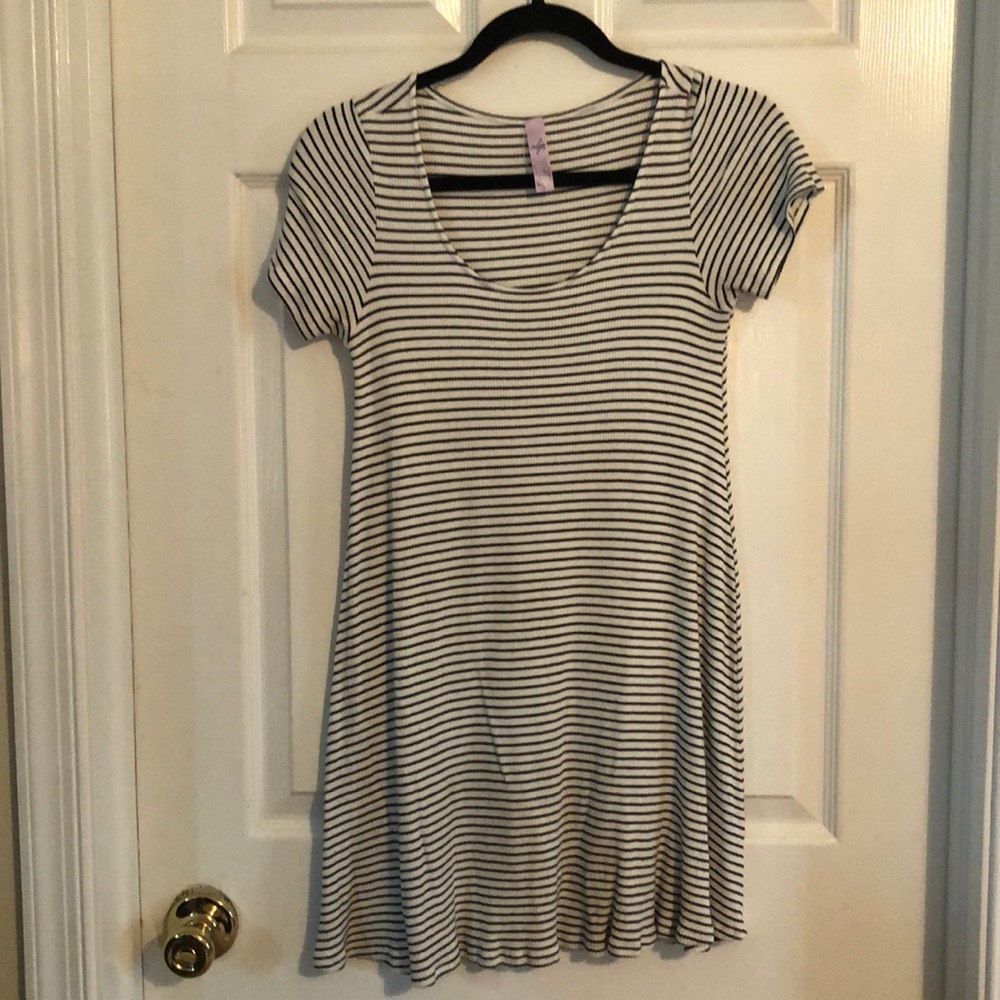 Alya skater dress